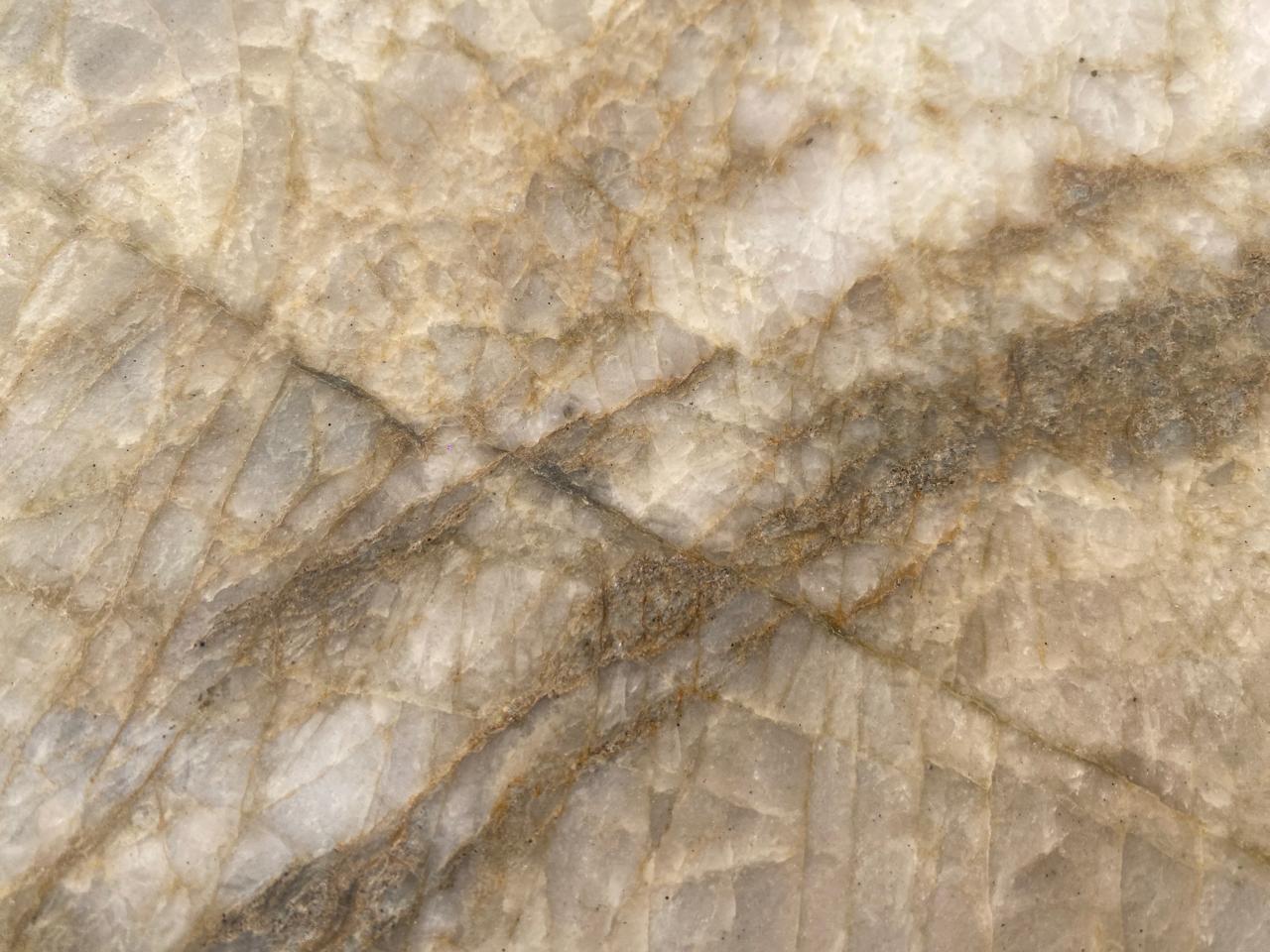 Cuarcita del Mare 3.06 x 1.91 acabado pulido y brillado. Image